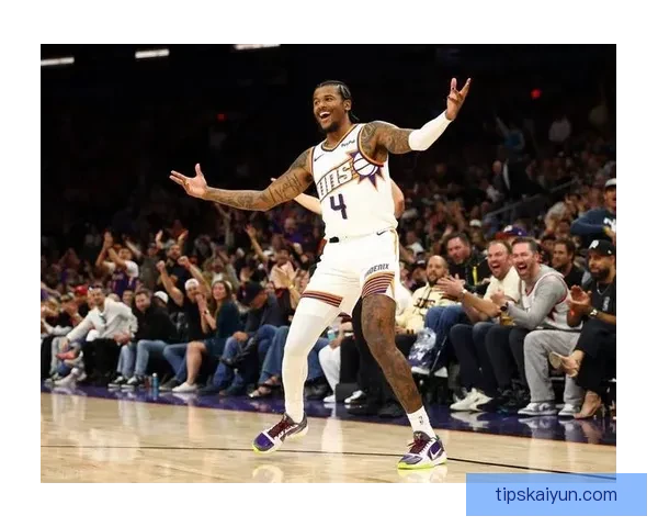 杰伦格林22分钟创纪录 马鲁阿奇首次得分上双亮眼